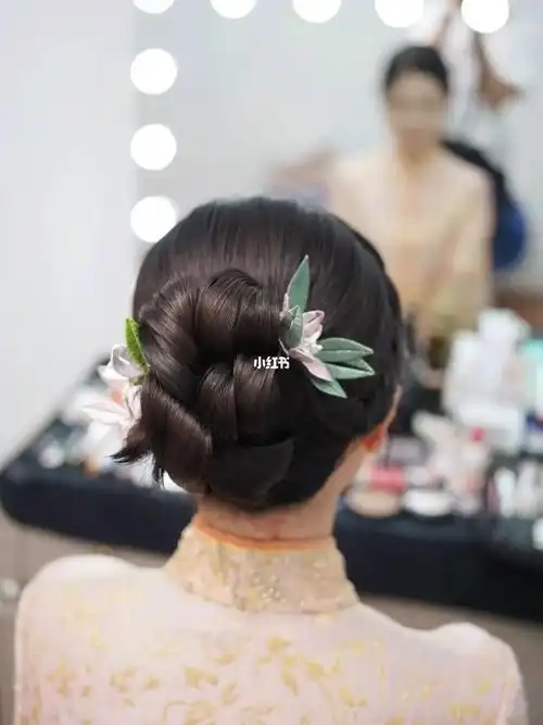 新中式国风新娘盘发97减龄古典发型备婚推荐