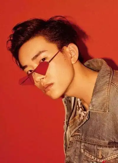 易烊千玺一只羊