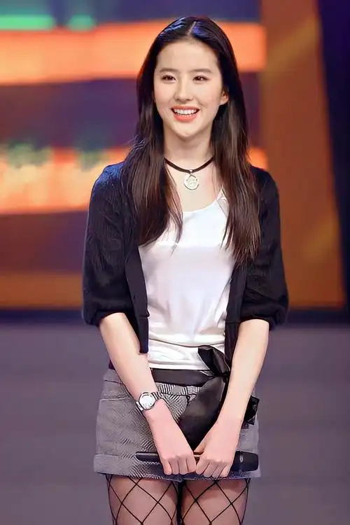 神仙姐姐刘亦菲可惜最近几年出演影视剧已经比较少了