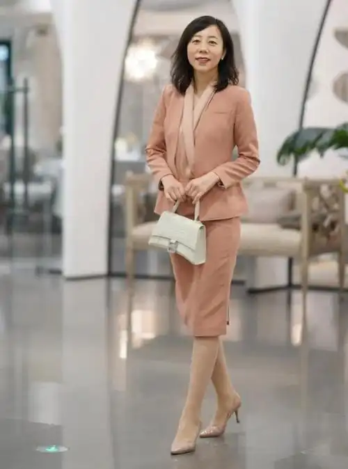 真正体面的中年女人,秋天穿鞋有这"3穿3不穿",一看就是讲究人