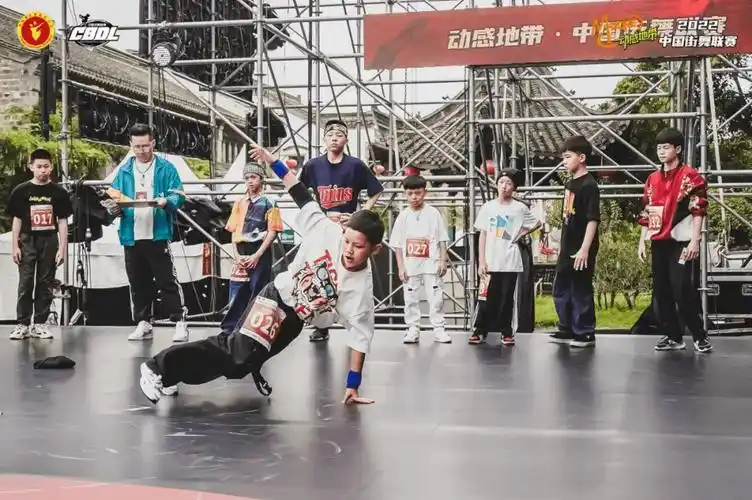 动感地带·2022中国街舞联赛(南京站)热血开赛!_hippop_比赛_霹雳舞