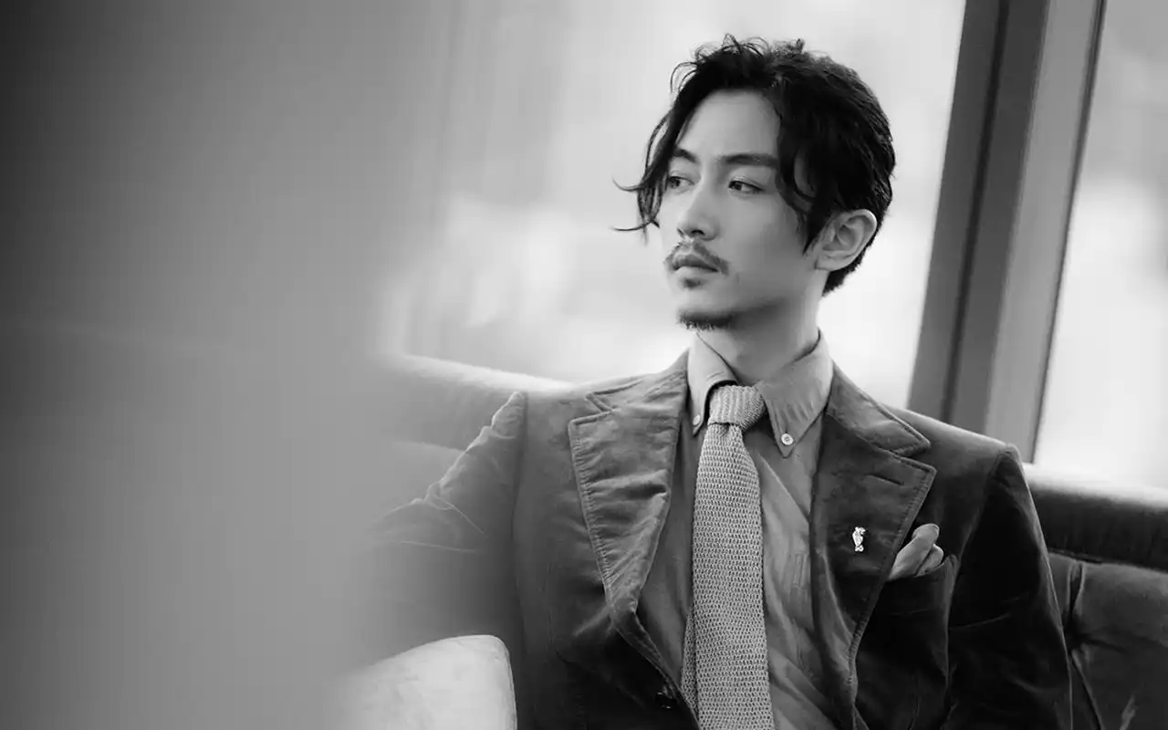 陈晓秋冬西装魅力写真高清图片壁纸