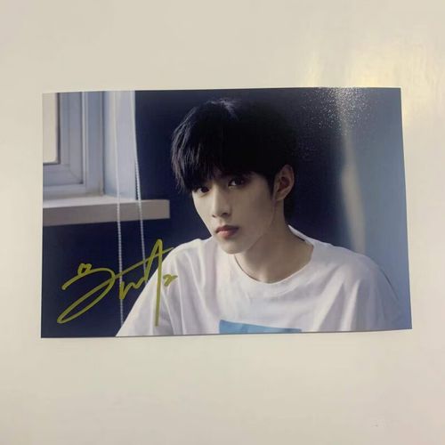 正 tnt时代少年团刘耀文亲笔签名照片周边 刘耀文亲签明信片礼物 01