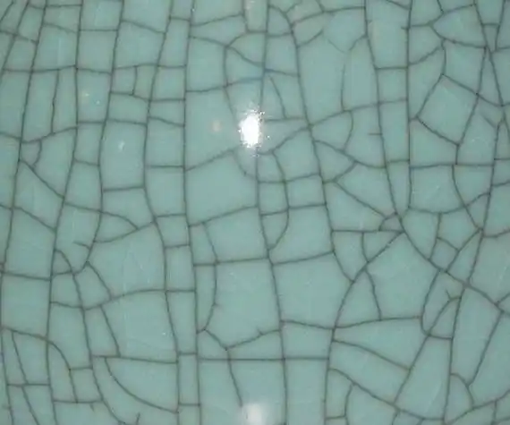 哥窑冰裂纹瓷器鉴定方法和价格剖析