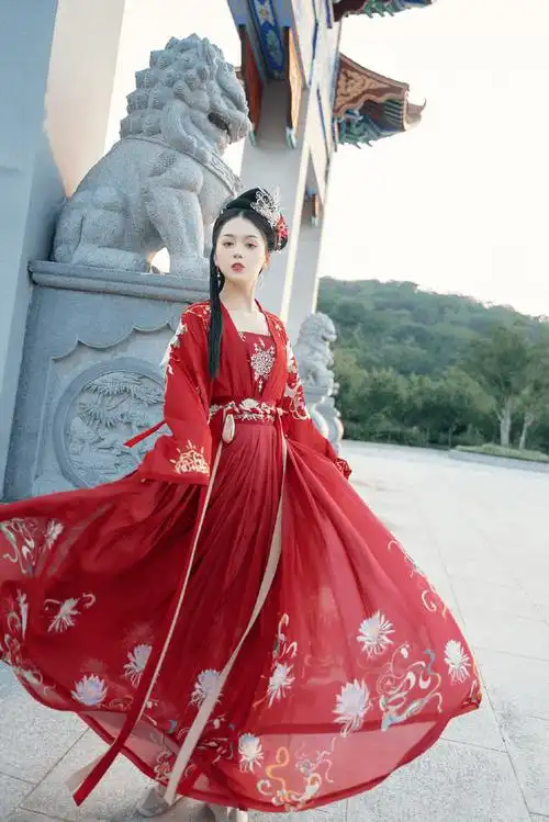 红色系|化身古风美娇娘_汉服_衣服_整体