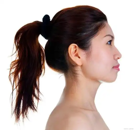 减龄低马尾发型