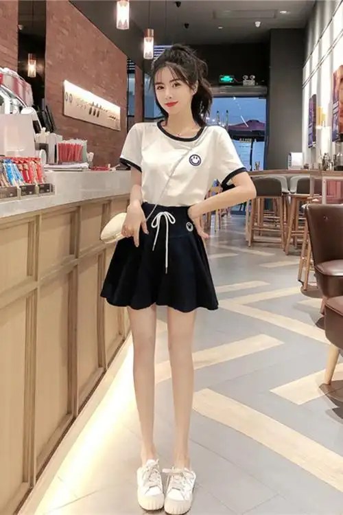 2020春季新款洋气韩版笑脸刺绣运动套装减龄小个子时尚套装