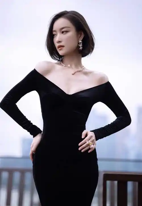 倪妮身段这么好?