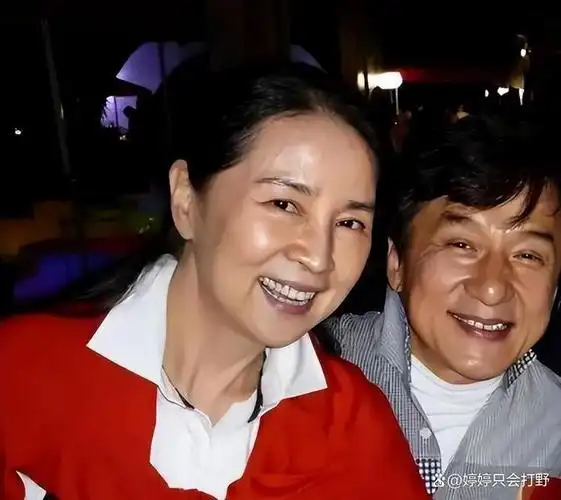 成龙"泡过"的5位女星,个个性感诱人,到底是玩玩还是真爱?