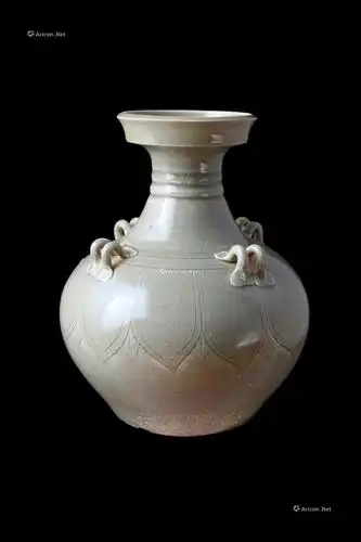 0012 唐 越窑青瓷刻划四系盘口瓶