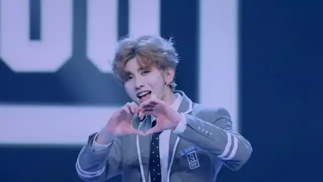 我们小坤哪,是非粉看了新节目都要回来说一句:蔡徐坤选秀之神!