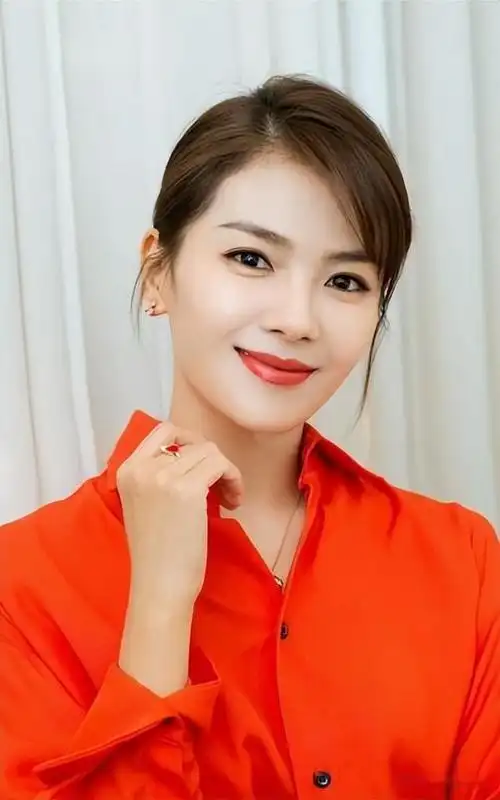 8位中国天然美女:没整容没打针,比网红脸耐看,自然老去也很美|刘涛