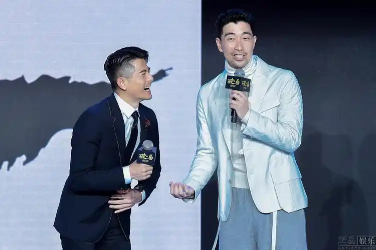 郭富城王千源出席《破局》发布会