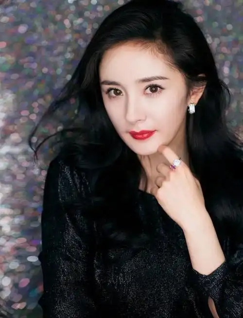 杨幂个人详细简历资料(卷入上亿欠款风波)(1)