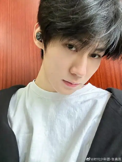 #张真源##和张真源一起 破茧成蝶皆得所源#