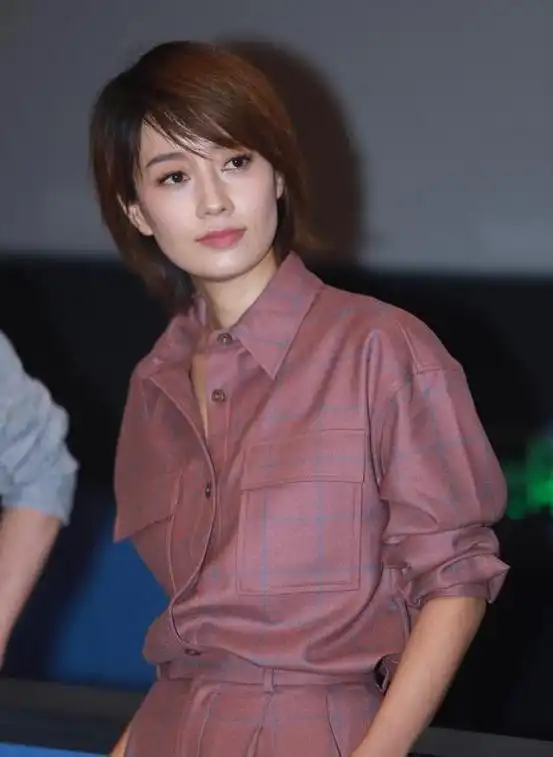 47岁马伊琍庆生时晒了素颜照,没有皱纹状态很好,懒得回应传闻