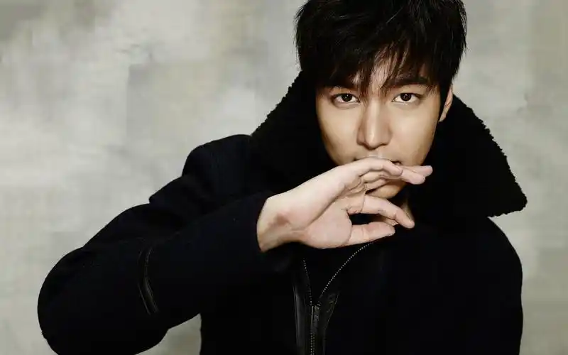 韩国男演员李敏镐