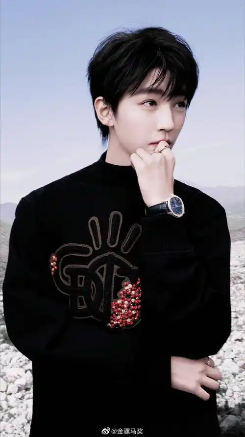 tfboys近期封面#王俊凯这次芭莎拍的不错,深爱世人!