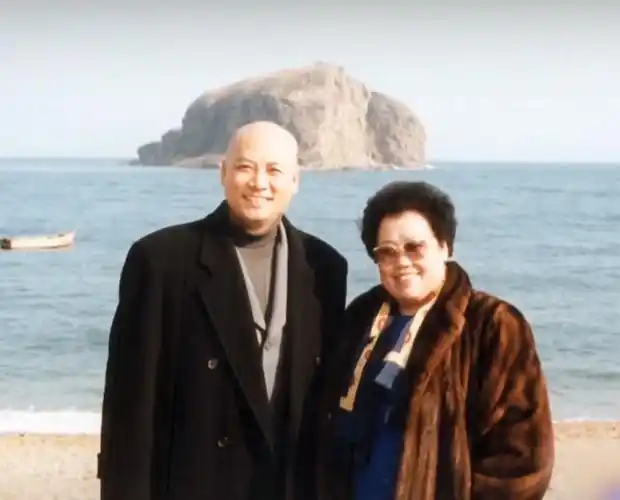 "现实版赘婿"迟重瑞,与大11岁女富豪结婚,婚后称呼妻子"您"