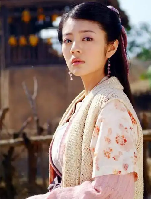 这部电视剧中的织女就是由安以轩出演的,而牛郎则是由田亮出演,你们是