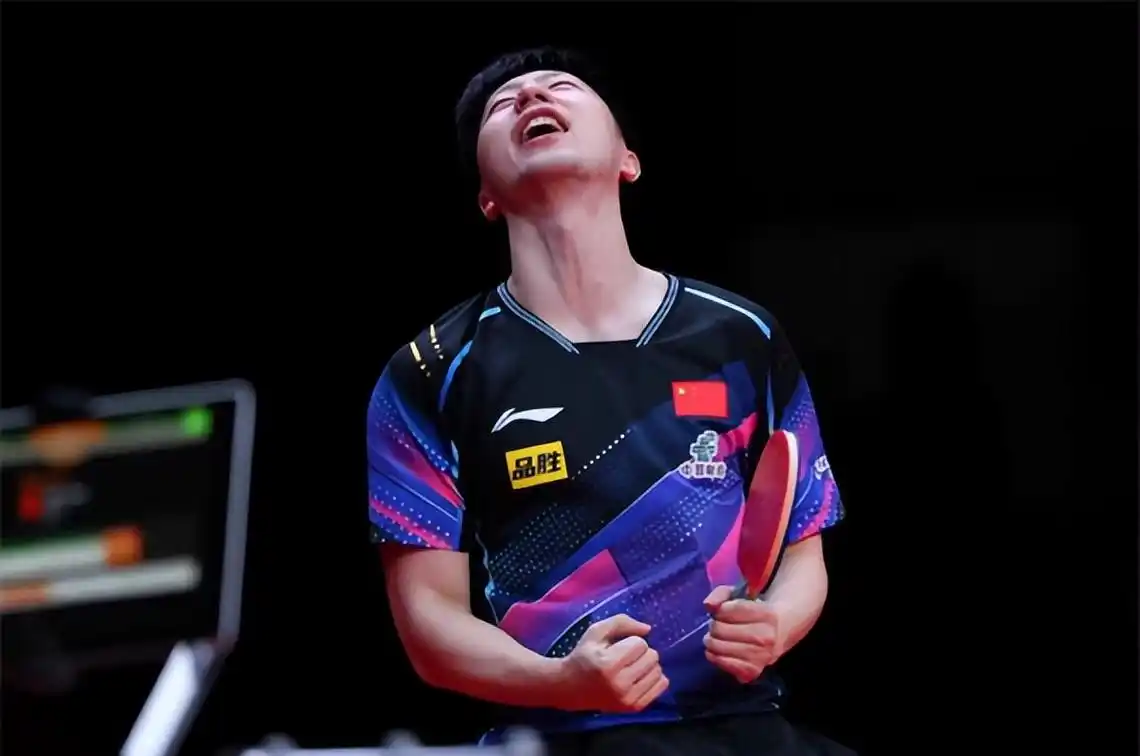 感动!国乒总教练谈马龙夺冠后流泪,大赞王曼昱战胜陈梦,孙颖莎