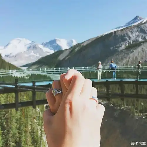 单身狗秀恩爱新姿势,难度不高可ps