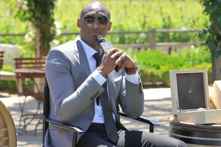 科比商业帝国浮现:脱下球衣穿上西装,叫声科老板