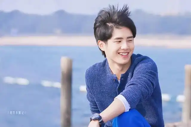 盛淮南爱洛枳全世界都知道?刘昊然这小虎牙配阳光笑容,少年感!