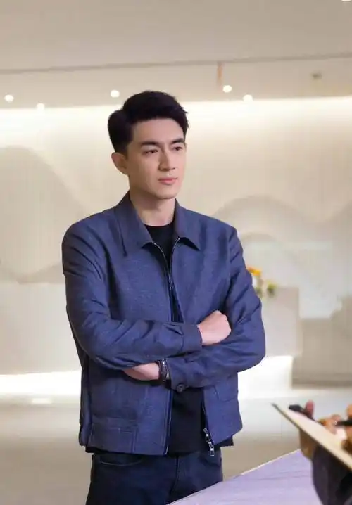 男明星林更新写真:阳光帅气,绅士男神_林更新_写真_阳光