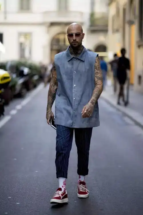 新申看街拍米兰男装街头风格