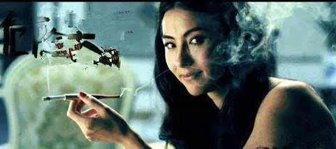 盘点女星剧中吸烟照 范冰冰舒淇妩媚诱人