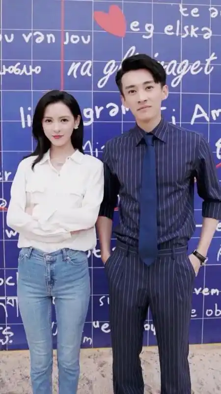 刘学义,张予曦小情侣,郎才女貌太般配了!就是这说好的默契呢?