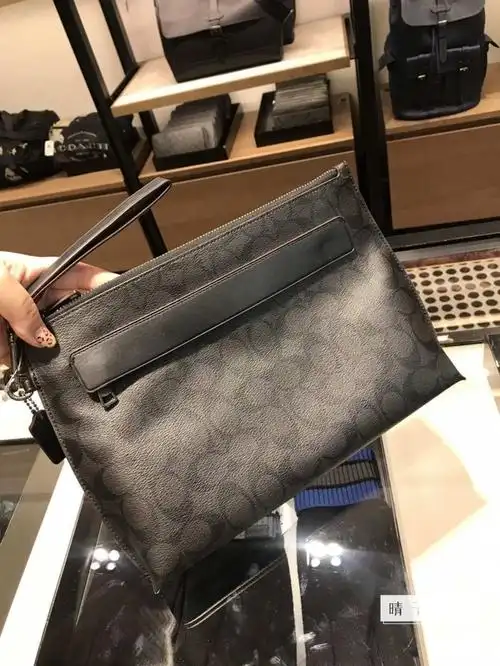 美国代购coach/蔻驰男包真皮手拿包手抓包手拎包腋下包休闲商务 29508
