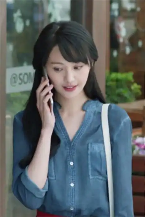 微微一笑很倾城贝微微郑爽同款牛仔长袖开衫 红色半身裙两件套