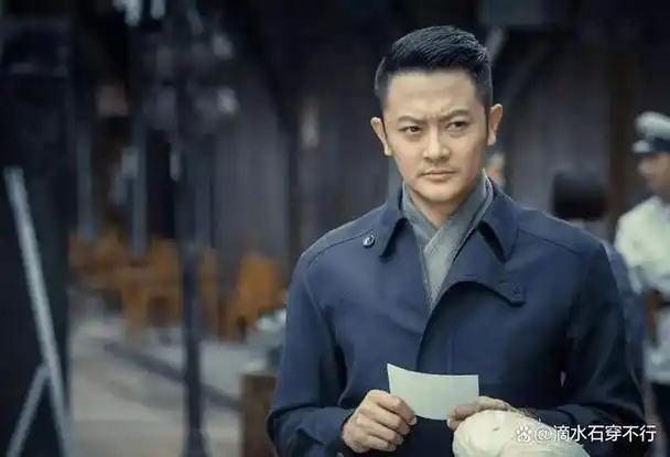 李晨因为送心形石头出名,在前女友偷漏税之后果断抽身被网友骂做渣男