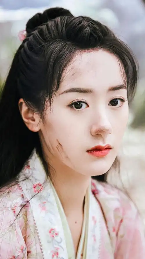 袁冰妍丨祝卿好丨刘泠