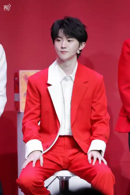 马嘉祺来伊份品牌代言人