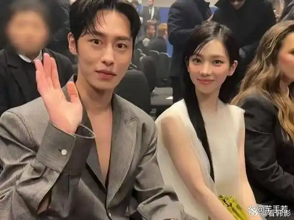 还是柳智敏的艺名karina,这可都是在sm娱乐公开之前,柳智敏进行爆料的