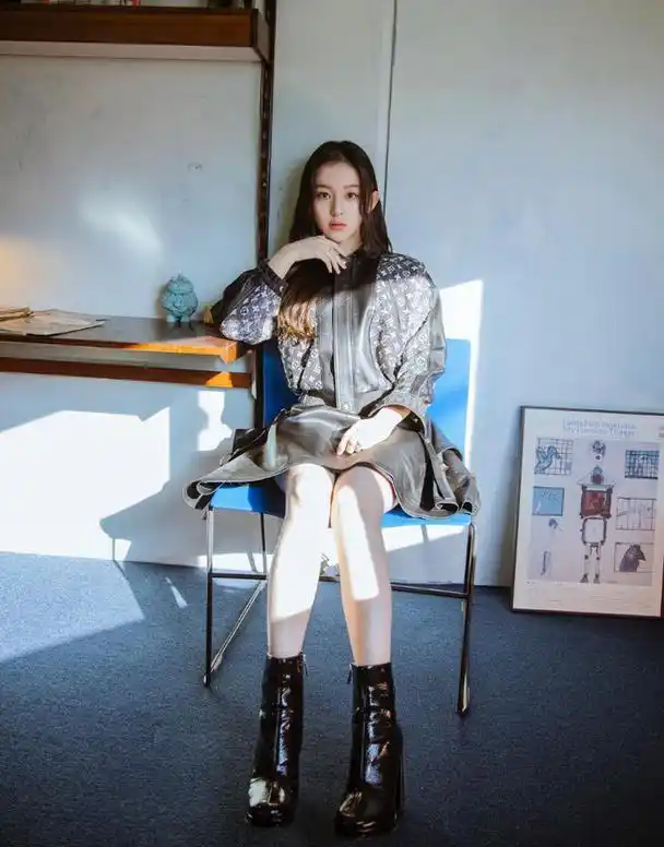 韩国女演员.03年的清纯妹子