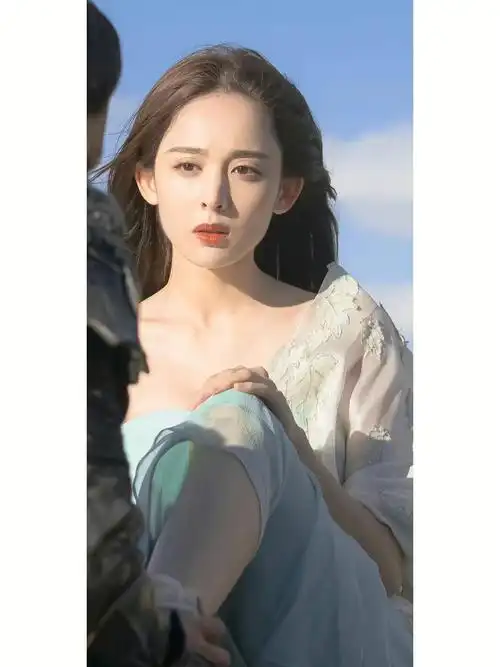 视觉降温妆天花板三国无双娜扎饰演貂蝉