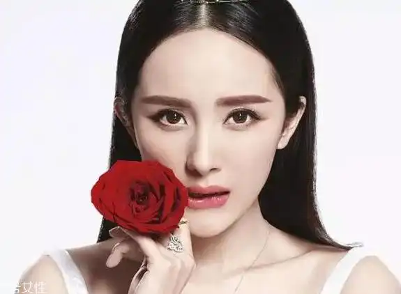 2022年最流行的眉形图片选对眉形瞬间变女神