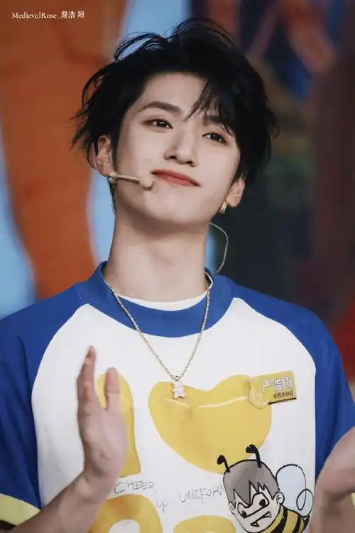 严浩翔 极限挑战##gq工作人员夸赞时代少年团