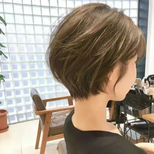 甜美可爱的短发喜欢短发的女士可以收藏图组