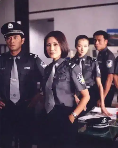 重案六组演员有人小配角成一线大腕有人被批捕毁了前程