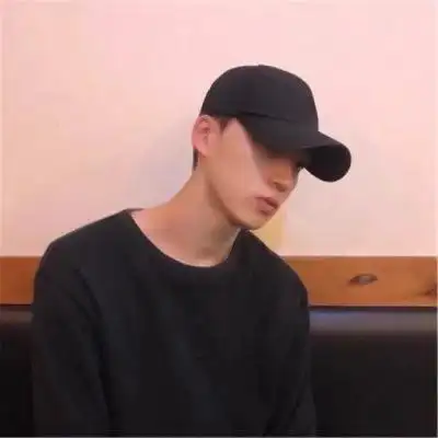 男生沧桑成熟意境头像