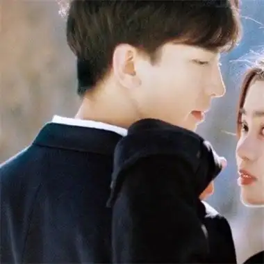 港风复古情侣头像一男一女 好看有意境的氛围感qq情侣头像