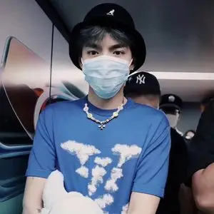 tystlab国潮牌小蜜蜂雏菊水钻珍珠笑脸项链吴亦凡同款 seven hour