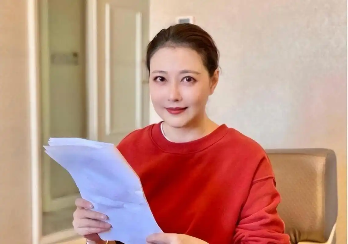 好消息!周海媚抢救成功,多位大佬发声报平安,医院遭记者们围堵