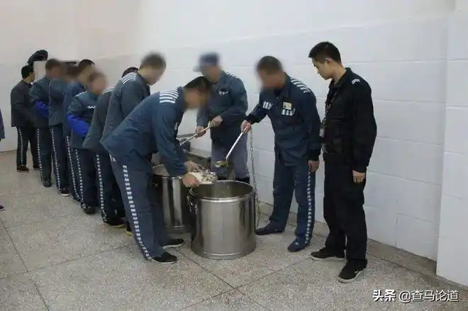 真实的监狱生活其实是这样的2