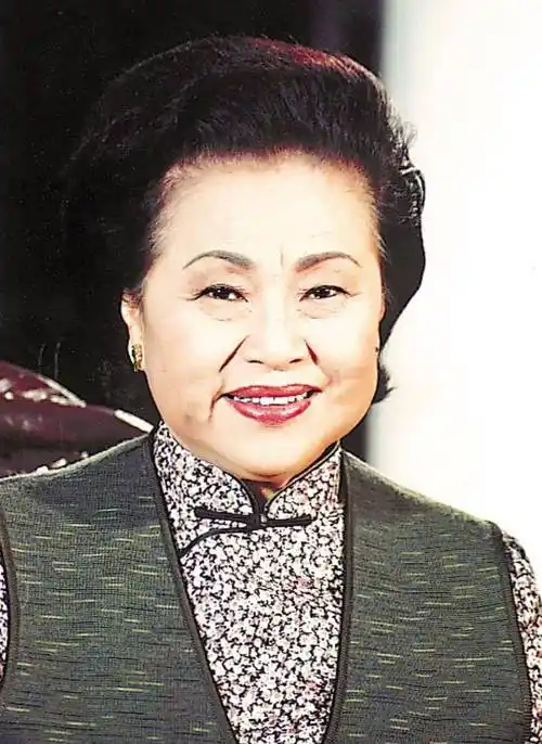 92岁前tvb老戏骨罕见现身 近照透露出精神状态好